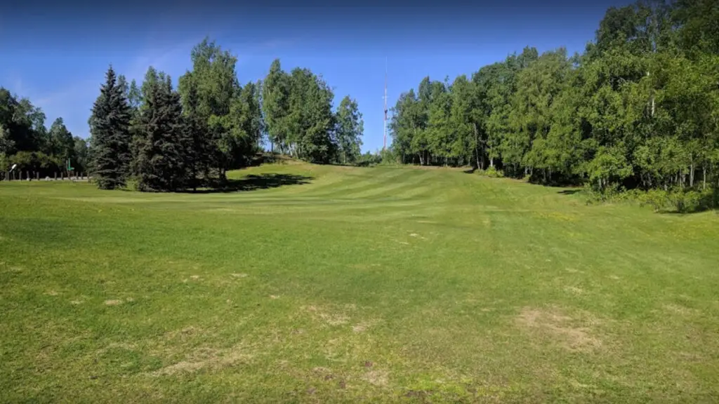 Most Beautiful Golf Courses in Alaska