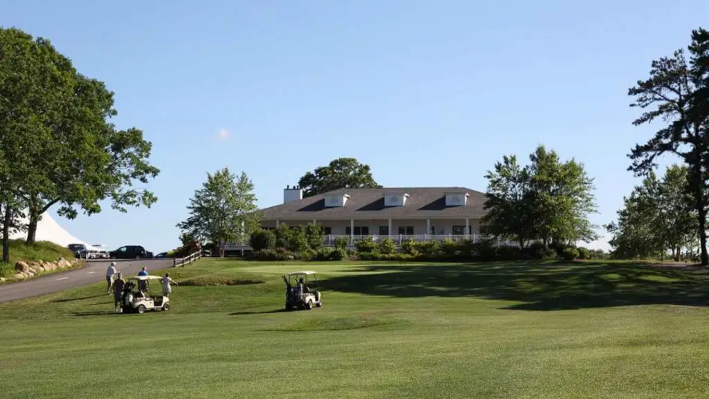 Golf Courses in Hope Valley