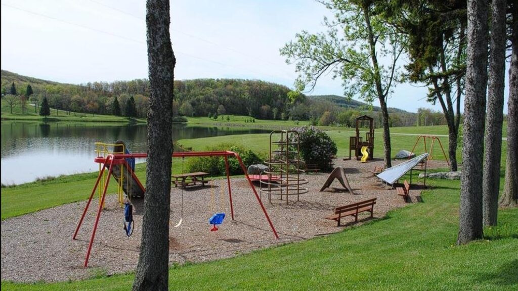 Alpine Lake Resort