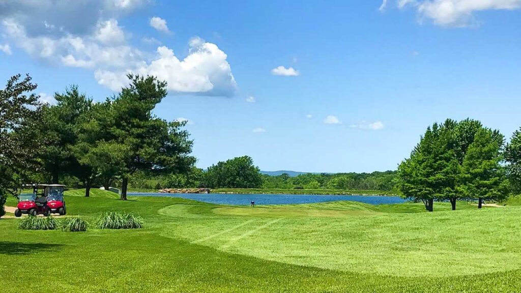 Crown Pointe Golf Club